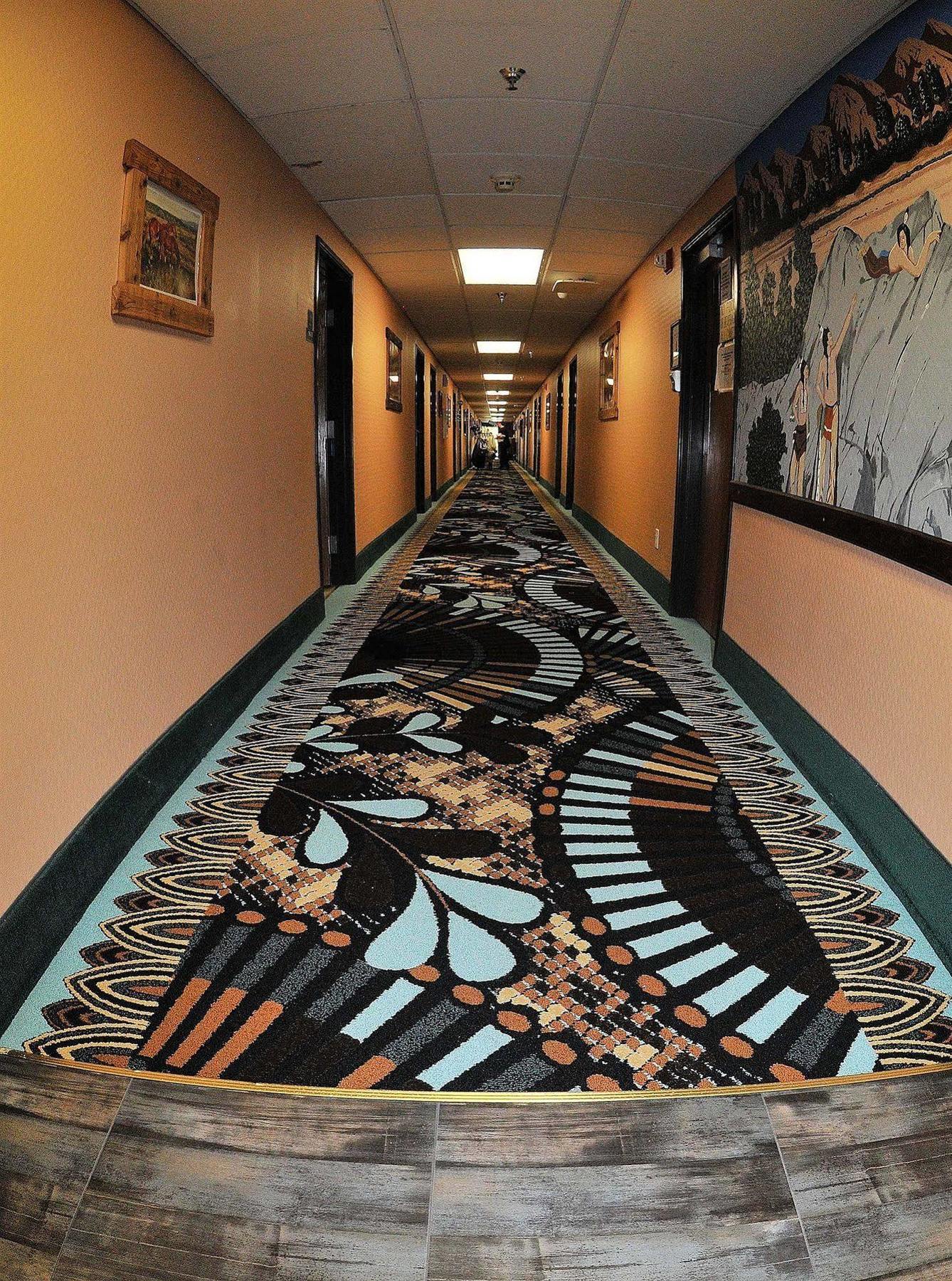 Prospector Hotel & Casino Ілі Екстер'єр фото