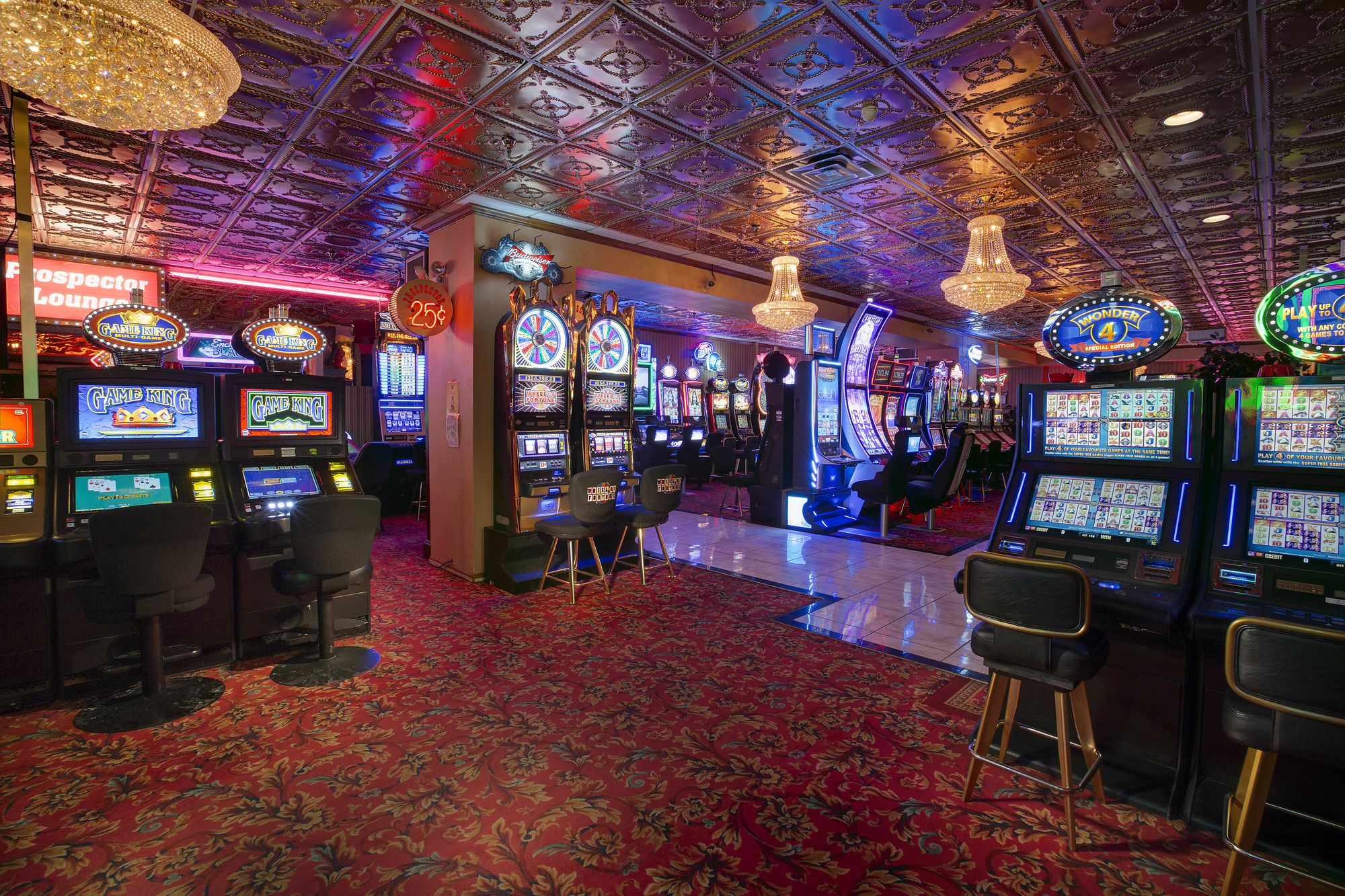 Prospector Hotel & Casino Ілі Екстер'єр фото